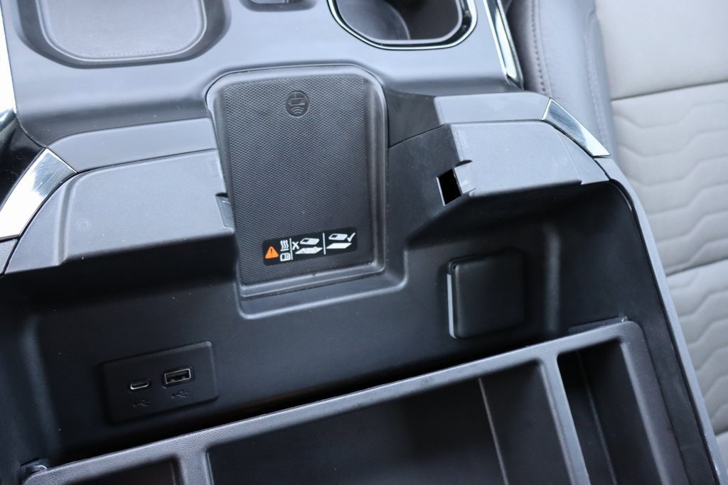 Used 2022 Chevrolet Silverado 1500 ZR2 w/ Technology Package image 13