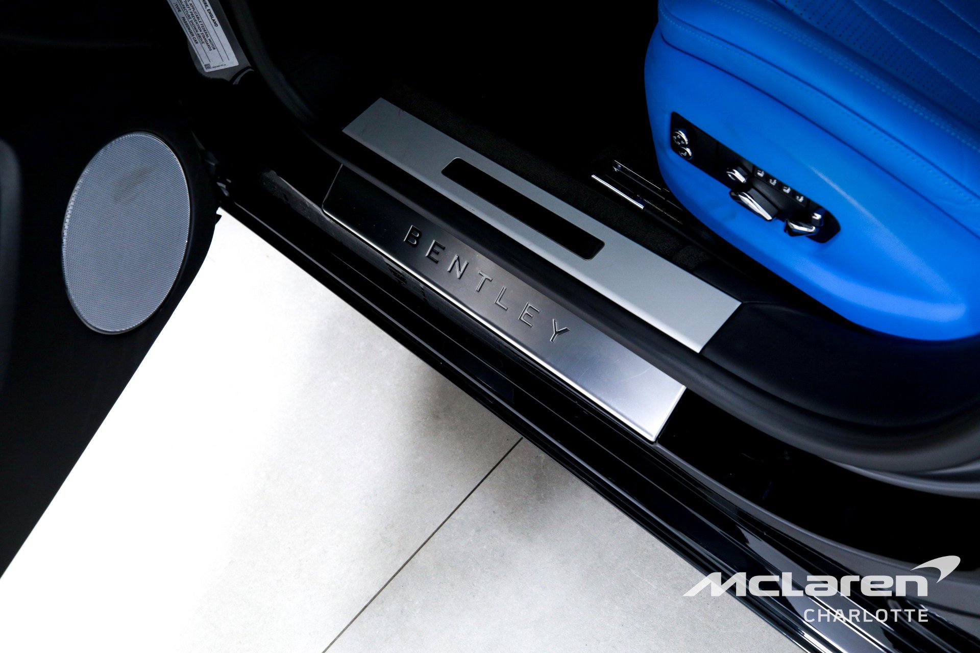 Used 2021 Bentley Flying Spur W12 image 16