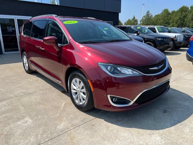 Certified 2017 Chrysler Pacifica Touring-L FWD image 1