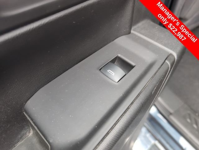 Used 2020 Chevrolet Silverado 1500 LT image 12