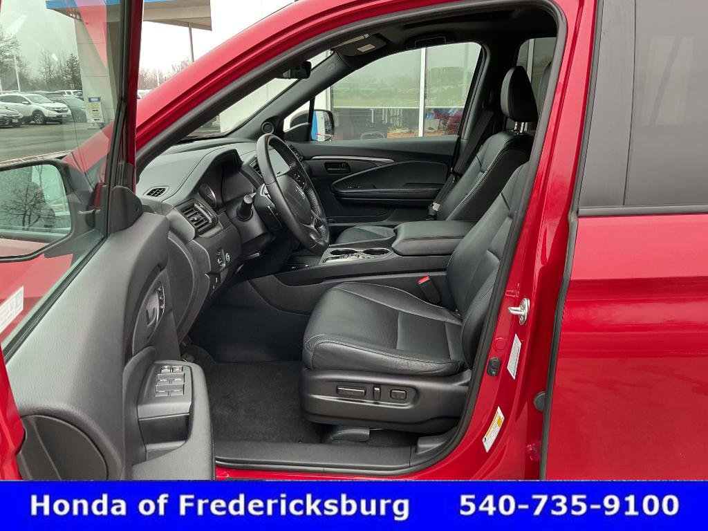 Certified 2024 Honda Passport EX-L image 32