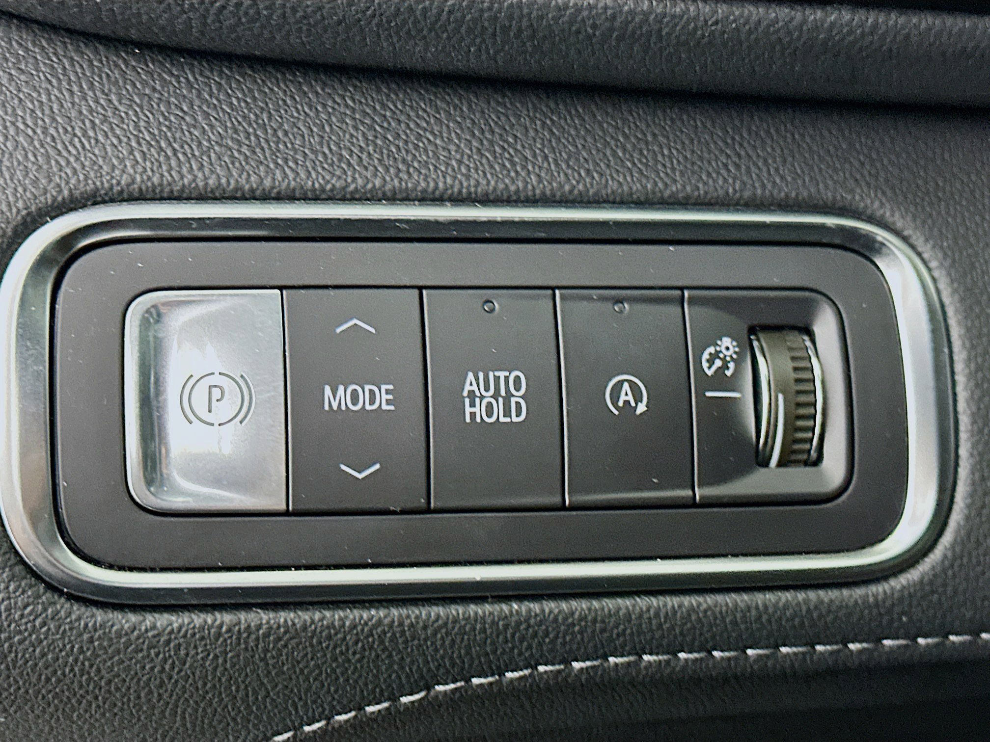 Used 2025 Buick Enclave Preferred image 17