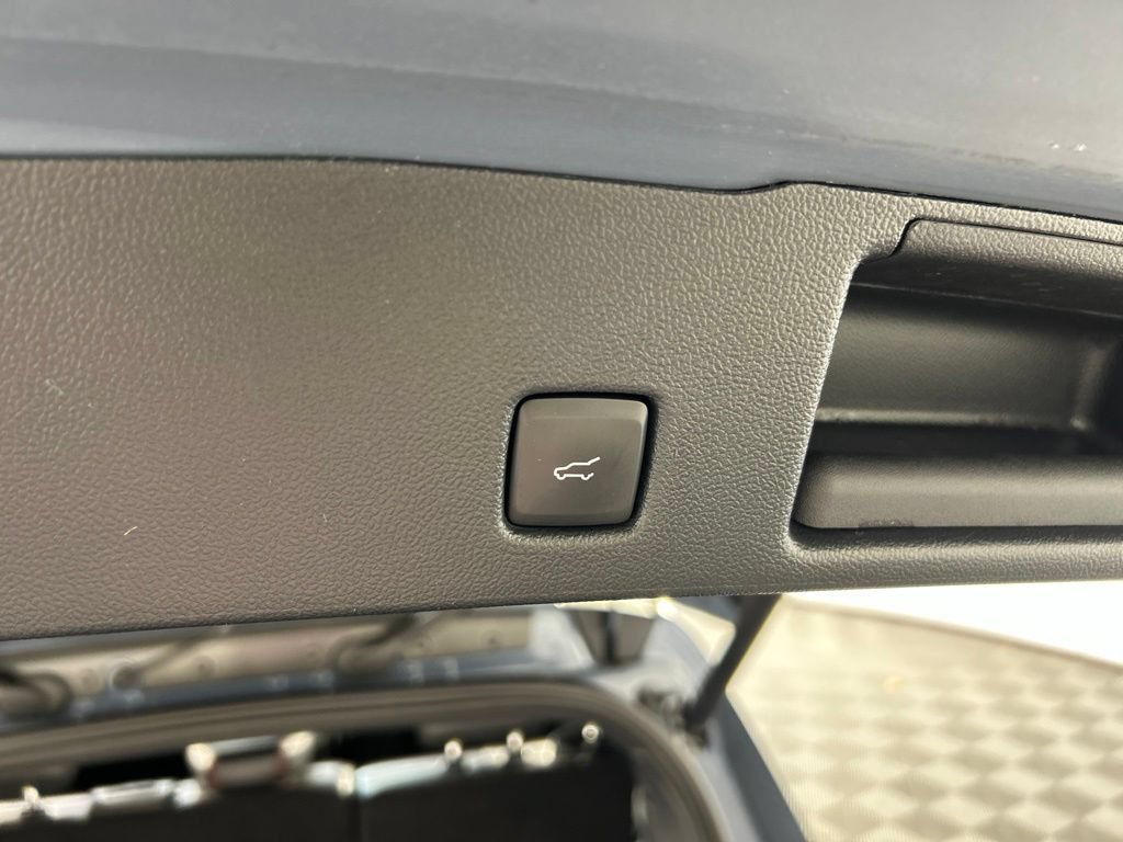 Used 2023 Ford Escape ST-Line Select AWD/4WD image 28