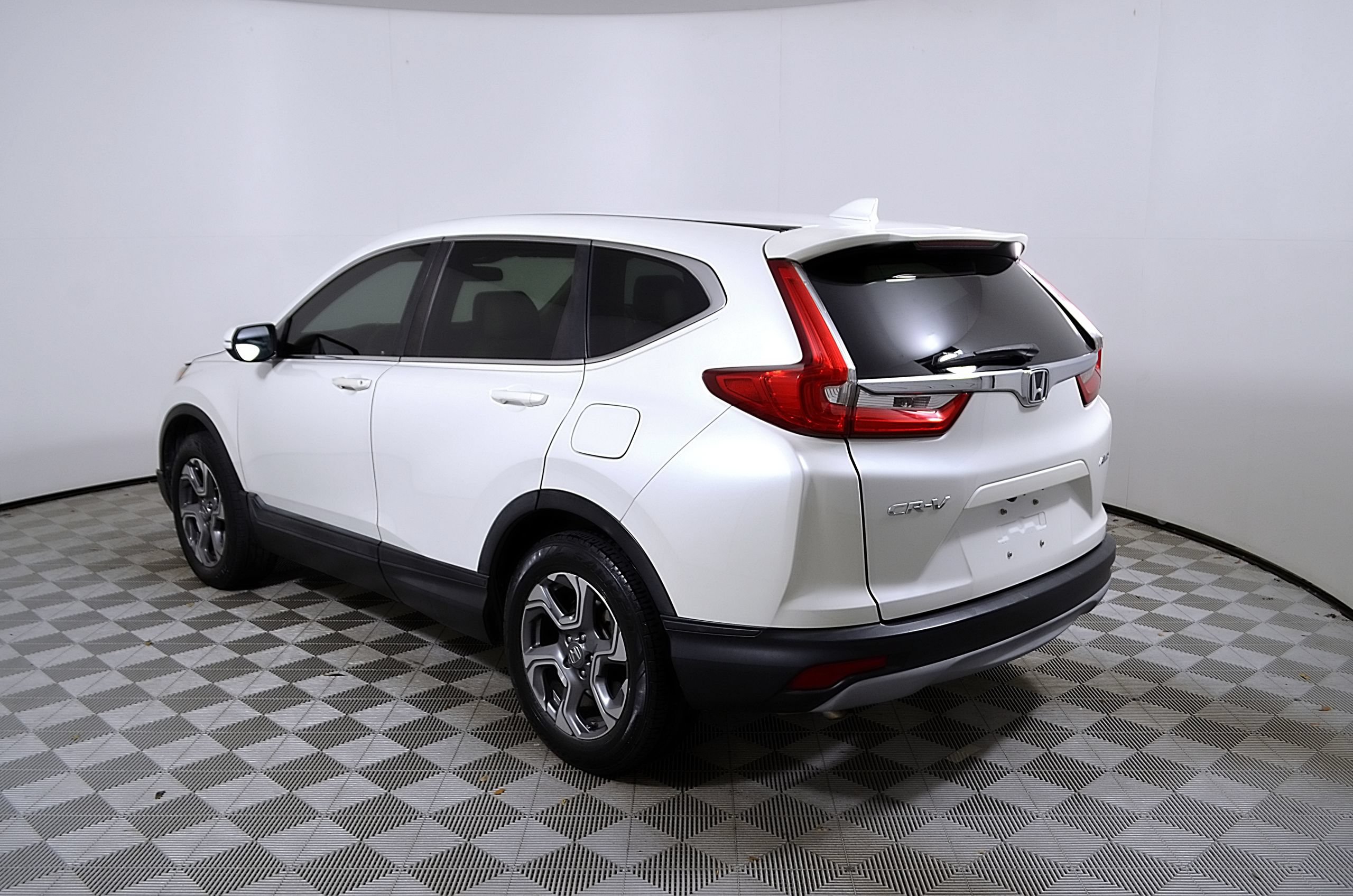 Used 2018 Honda CR-V EX image 9