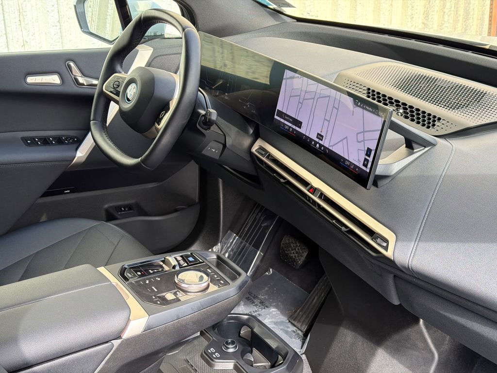 Used 2024 BMW iX xDrive50 w/ Premium Package image 12