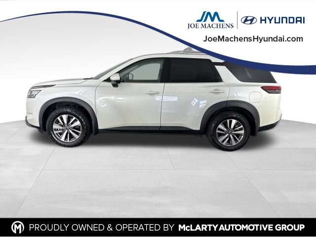 Used 2022 Nissan Pathfinder SL w/ SL Black Package AWD/4WD image 9