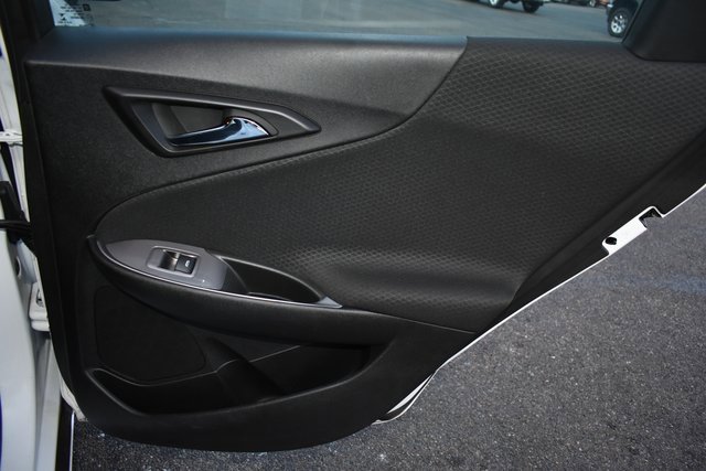 Used 2024 Chevrolet Malibu LT image 38