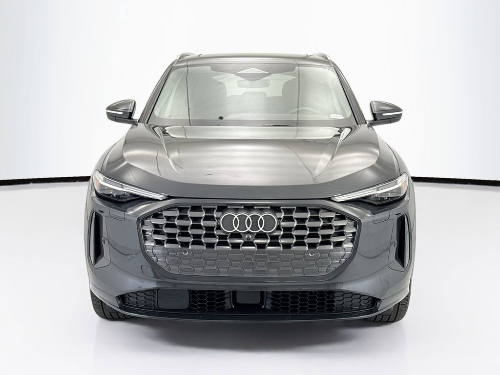 Certified 2025 Audi Q5 Premium Plus w/ Premium Plus image 2