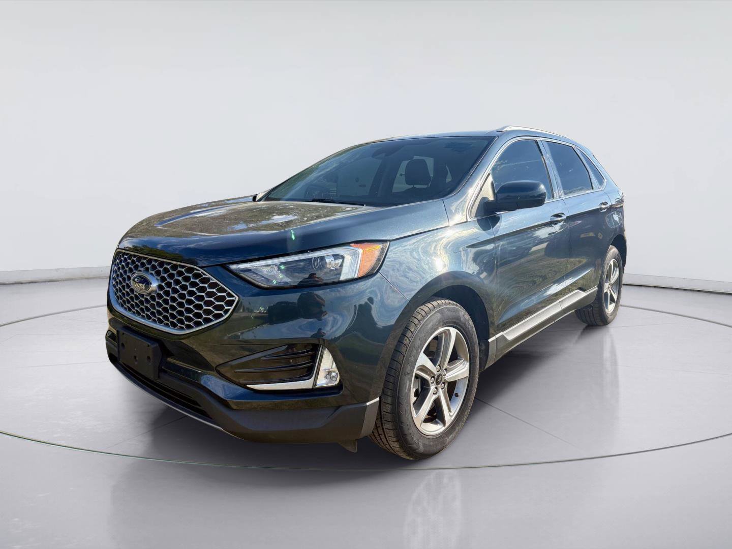 Used 2023 Ford Edge SEL w/ Convenience Package AWD/4WD image 5