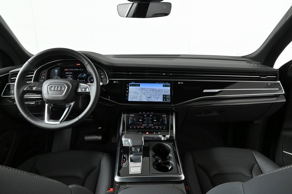 New 2025 Audi Q8 Premium Plus image 17
