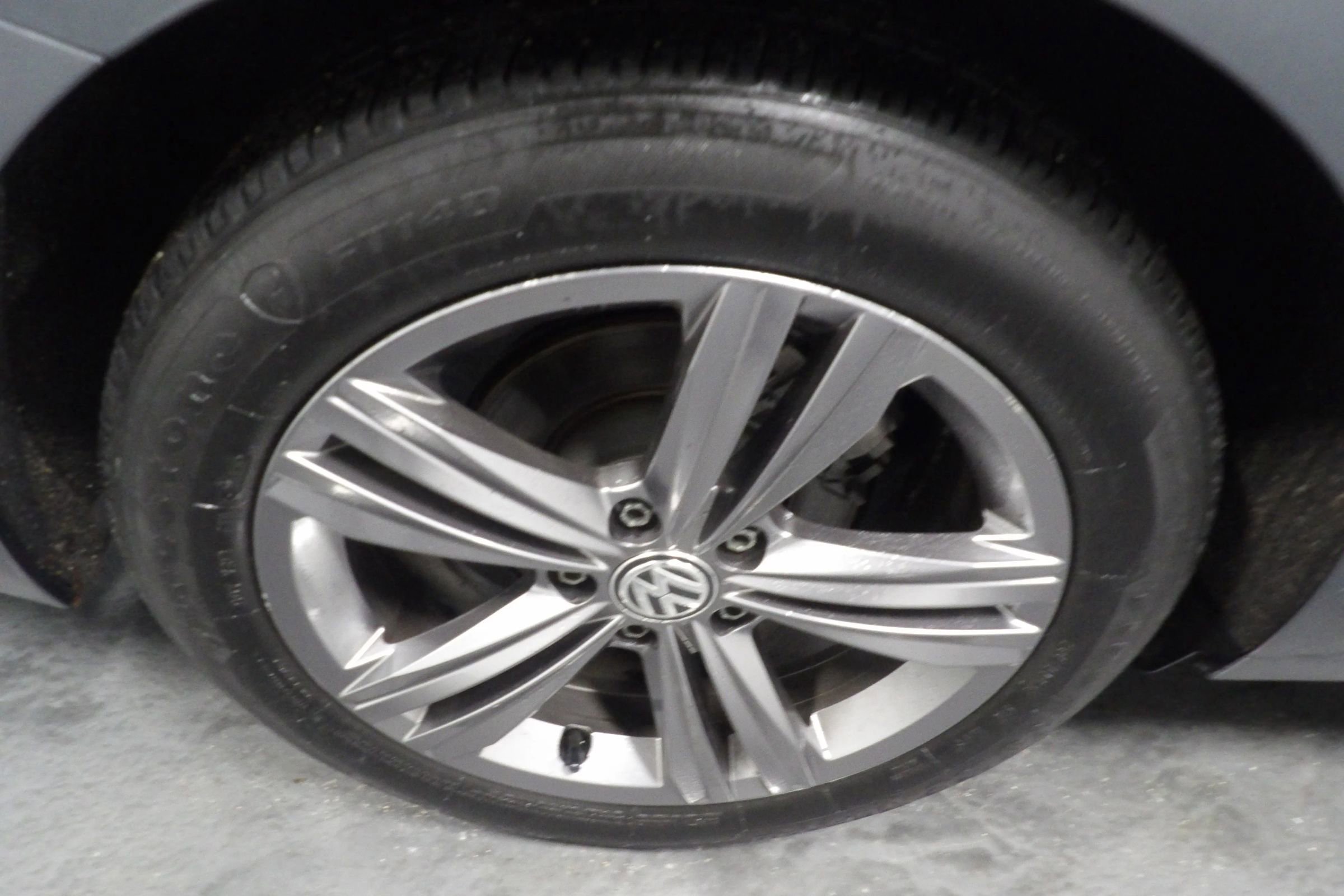 Used 2020 Volkswagen Jetta R-Line w/ R-Line Cold Weather Package image 21