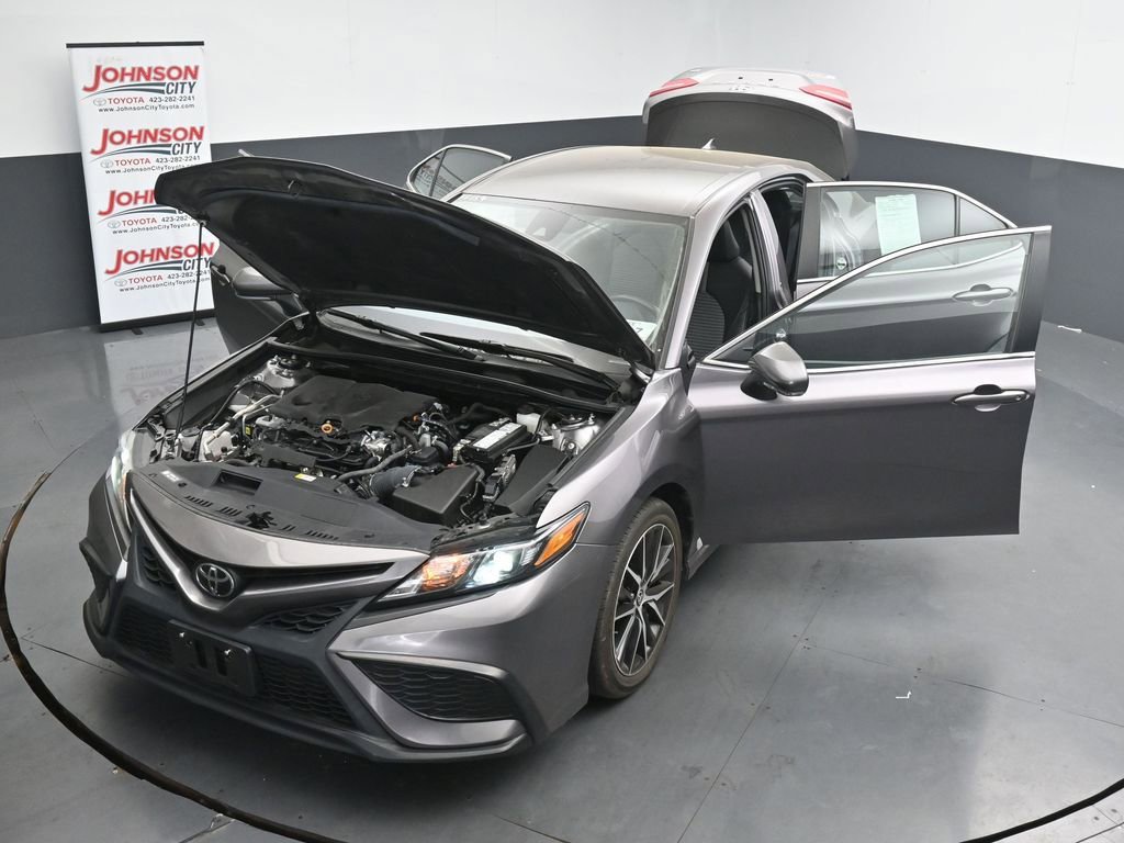 Used 2024 Toyota Camry SE FWD image 38