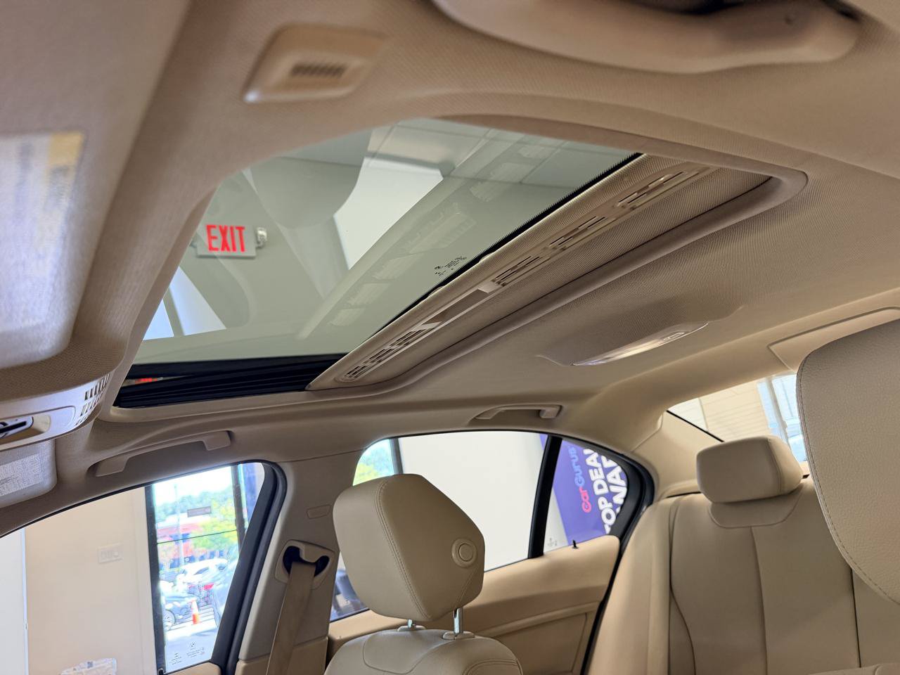 Used 2016 BMW 320i xDrive Sedan AWD/4WD image 35