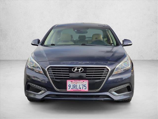 Used 2017 Hyundai Sonata Limited w/ Ultimate Package 02 FWD image 3