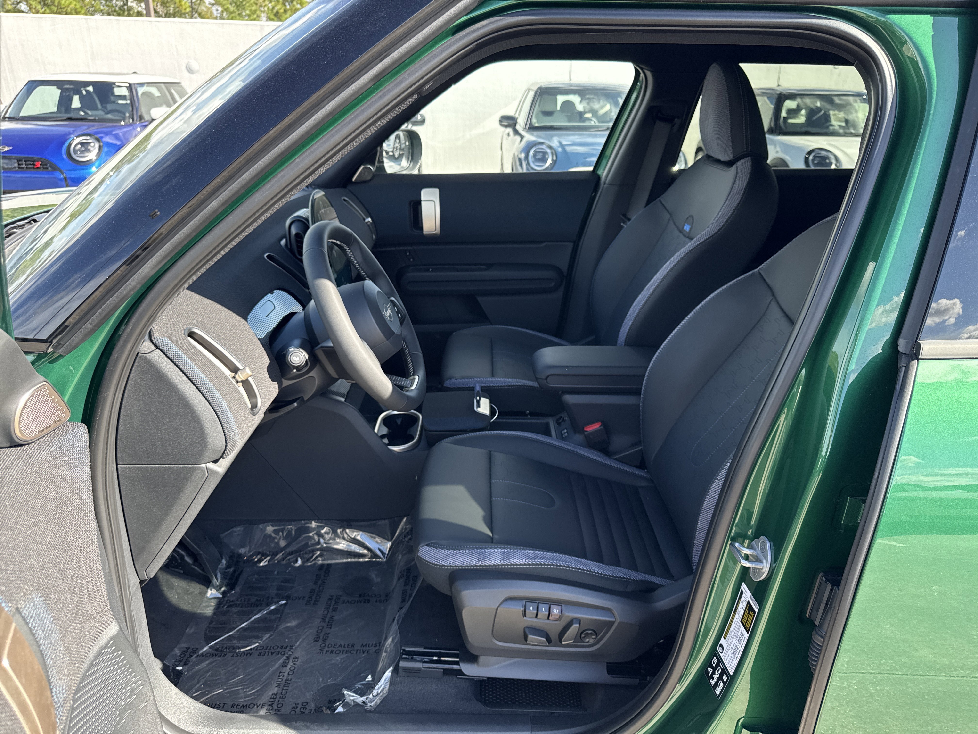 New 2025 MINI Cooper Countryman S w/ Comfort Package Max image 14