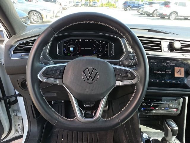 Used 2023 Volkswagen Tiguan SEL R-Line AWD/4WD image 17
