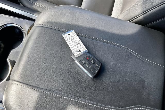 Used 2025 Chevrolet Tahoe LT AWD/4WD image 9