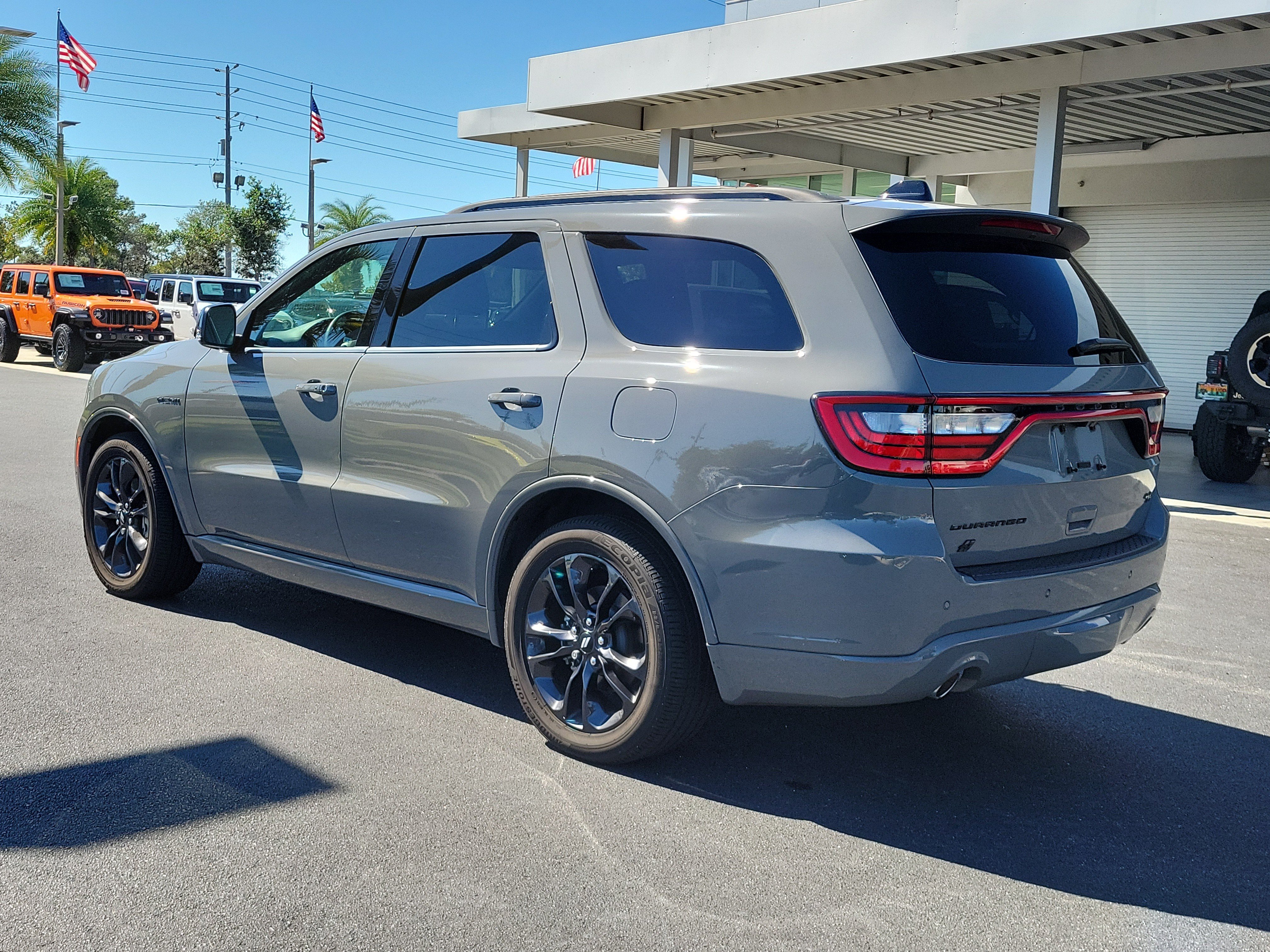Used 2025 Dodge Durango R/T AWD/4WD image 5
