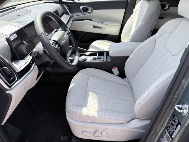 New 2026 Kia Sorento EX w/ EX Premium Package FWD image 8
