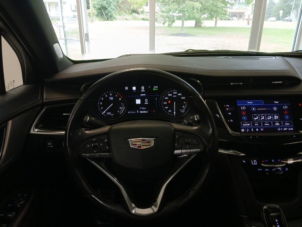 Used 2022 Cadillac XT6 Premium Luxury w/ Technology Package AWD/4WD image 20