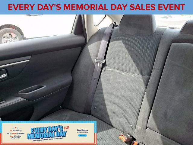 Used 2015 Nissan Altima 2.5 SV FWD image 18