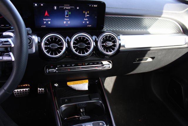 New 2024 Mercedes-Benz GLB 35 AMG 4MATIC image 26