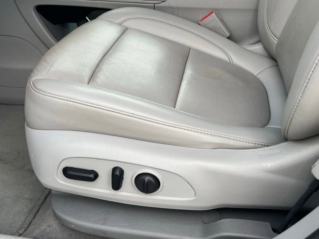 Used 2021 GMC Acadia SLT image 29