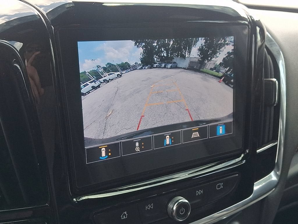 Used 2023 Chevrolet Traverse RS AWD/4WD image 18