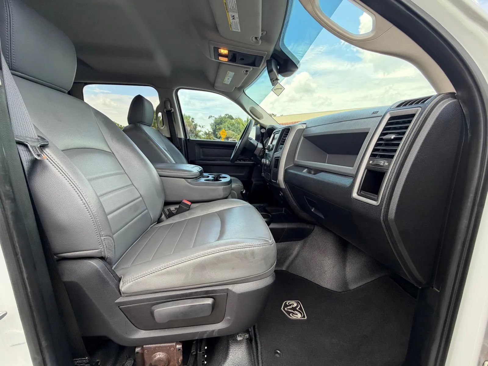 Used 2014 RAM 2500 Tradesman w/ Chrome Appearance Group AWD/4WD image 20