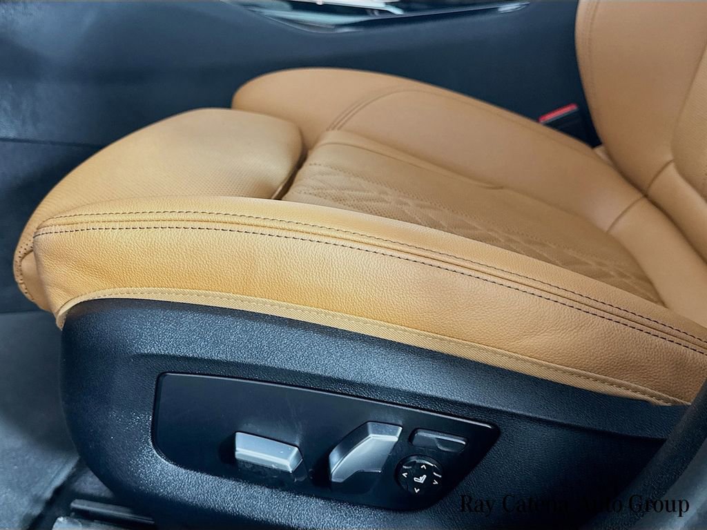 Used 2023 BMW 530i xDrive w/ Premium Package image 20