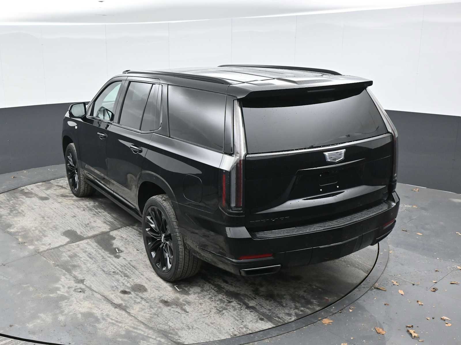 New 2026 Cadillac Escalade Platinum Sport w/ LPO, ONYX Package image 13