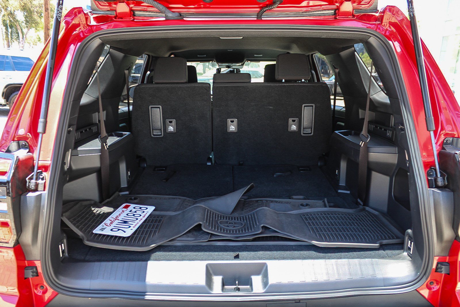 Certified 2025 Toyota 4Runner SR5 RWD image 27