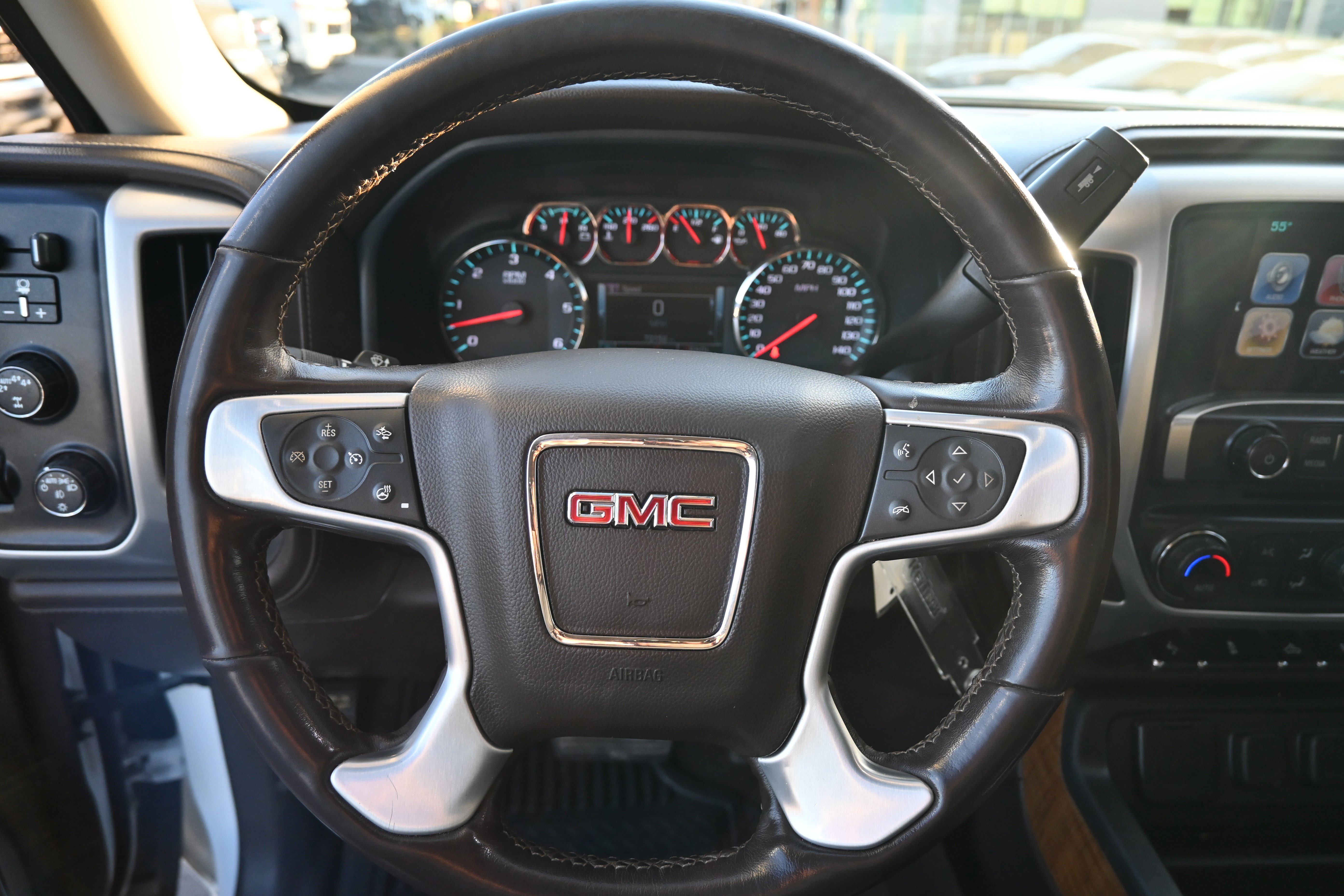 Used 2018 GMC Sierra 1500 SLT image 18