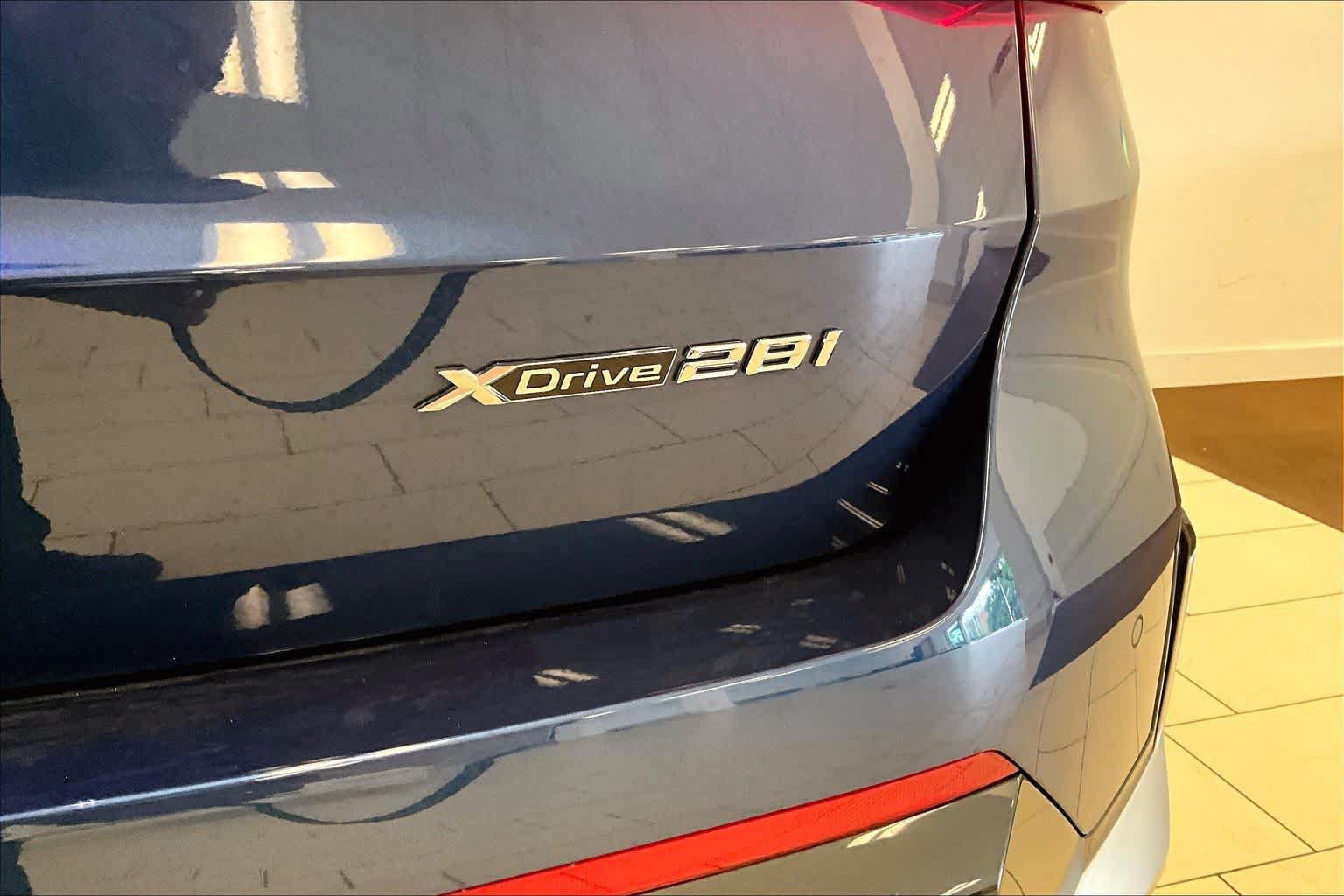 Certified 2025 BMW X1 xDrive28i AWD/4WD image 9