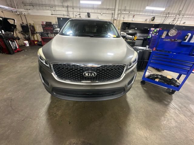 Used 2026 Kia Sorento EX w/ EX Premium Package FWD image 2