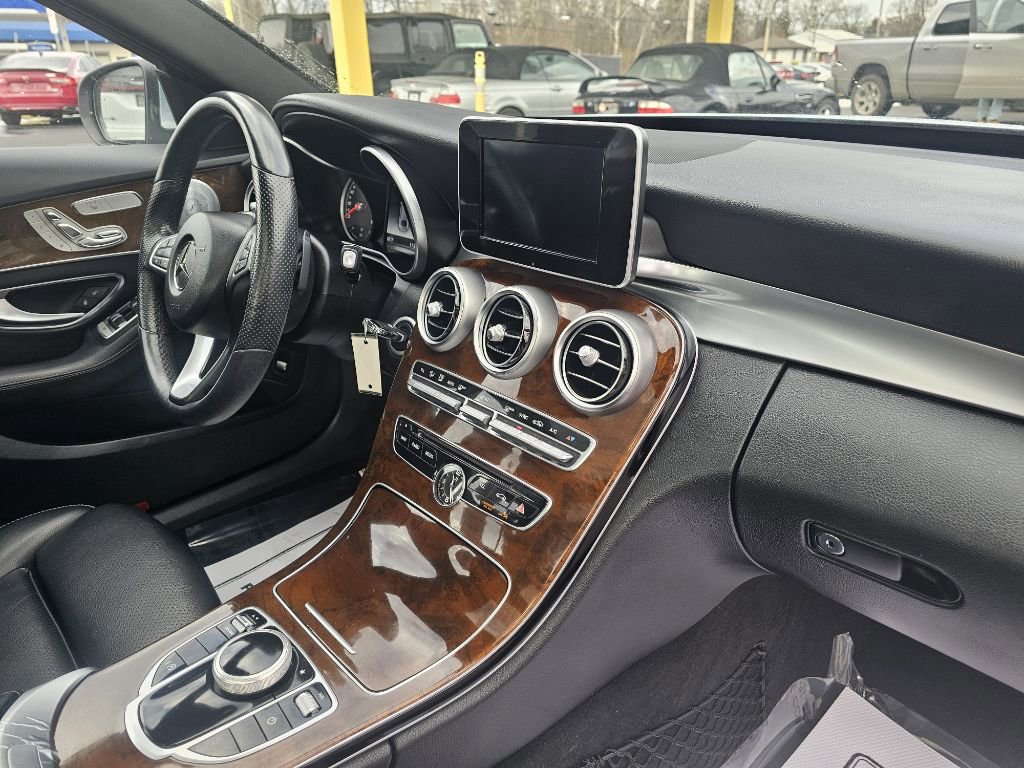 Used 2018 Mercedes-Benz C 300 4MATIC Sedan image 60