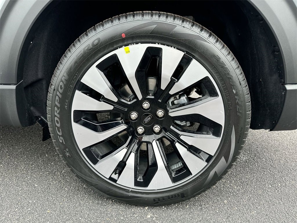 New 2026 Ford Explorer Platinum w/ LUX Leather Package image 12
