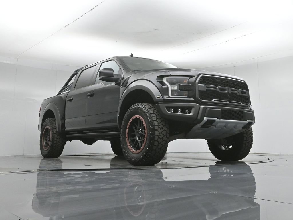 Used 2019 Ford F150 Raptor w/ Equipment Group 802A Luxury AWD/4WD image 48