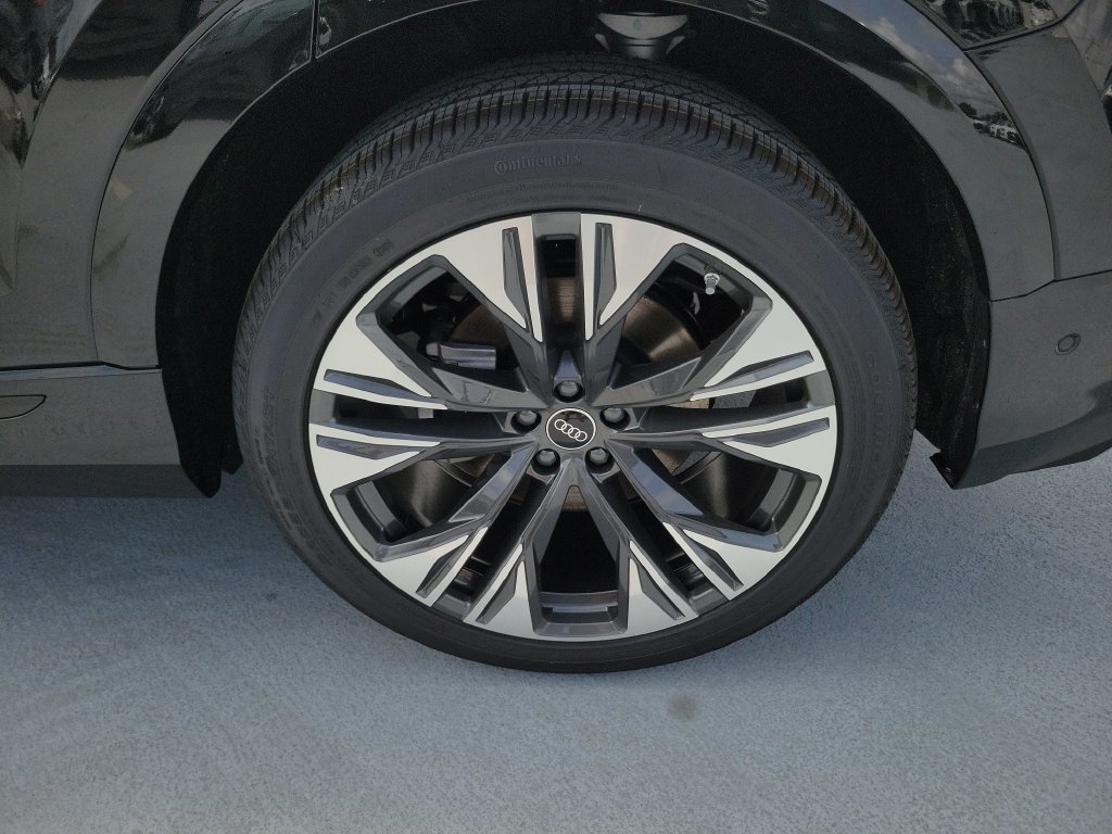 New 2027 Audi Q8 Premium Plus AWD/4WD image 29