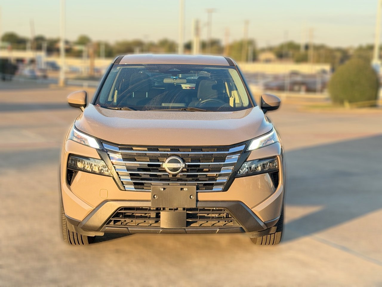 Certified 2024 Nissan Rogue SV FWD image 3