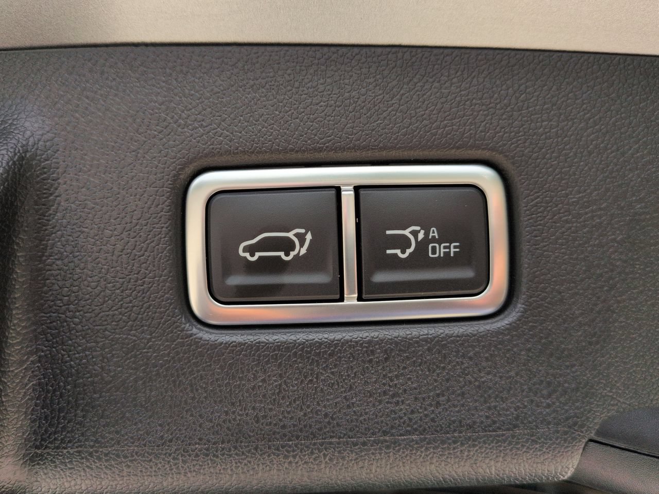 Certified 2025 Kia Sorento SX Prestige AWD/4WD image 15