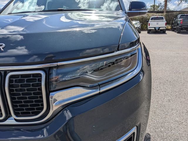 Used 2024 Jeep Wagoneer L Series II w/ Flexible Seating Group image 9