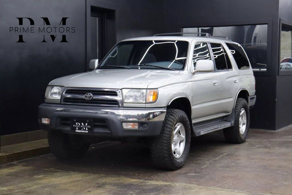 Used 1999 Toyota 4Runner SR5 AWD/4WD image 1