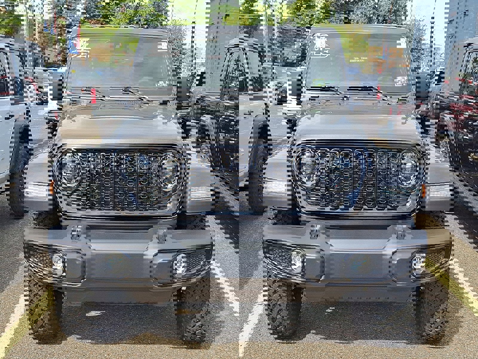 New 2025 Jeep Gladiator Sport image 2