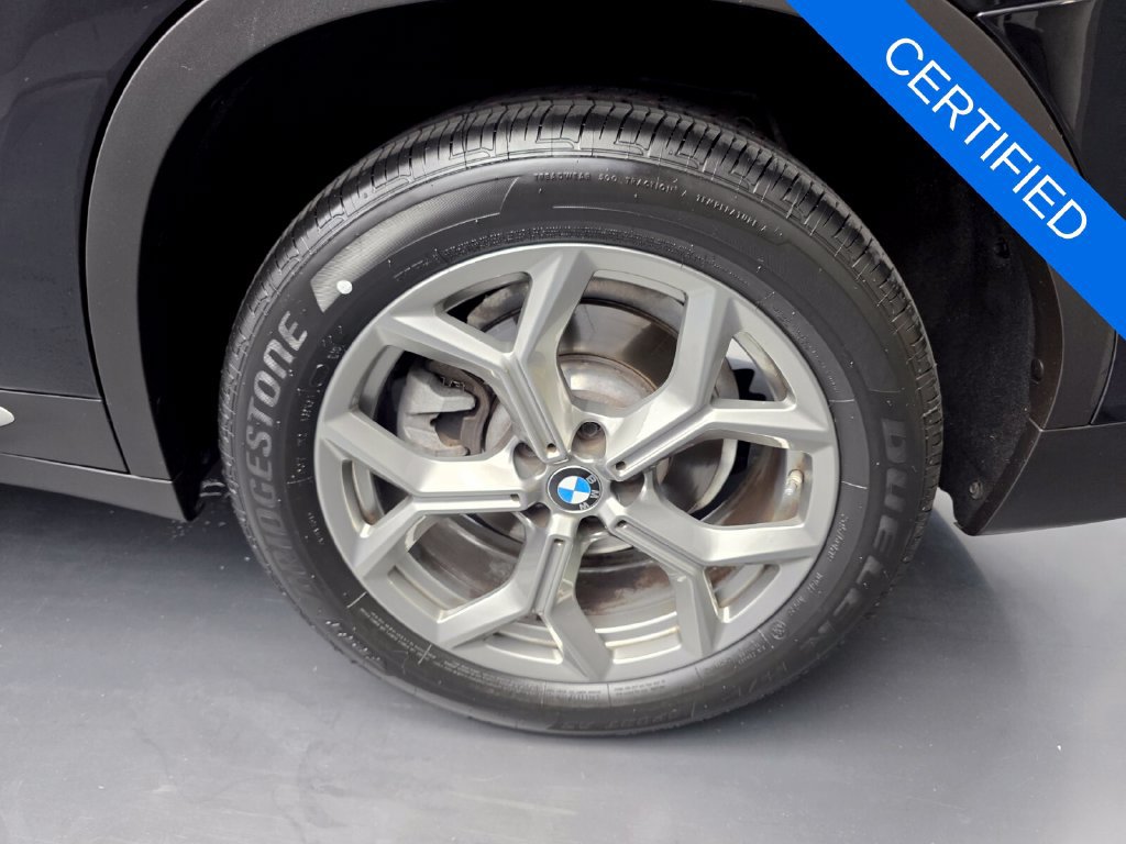 Certified 2024 BMW X3 sDrive30i w/ Premium Package RWD image 17