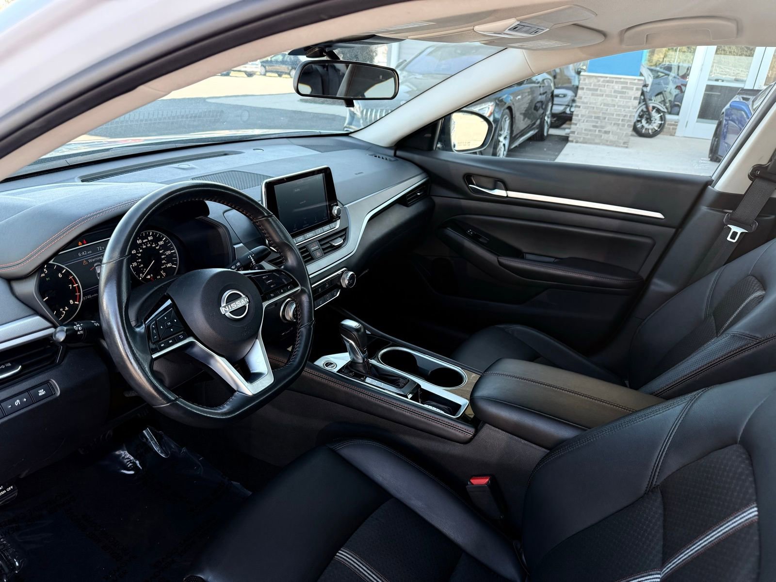 Used 2024 Nissan Altima 2.5 SR image 18