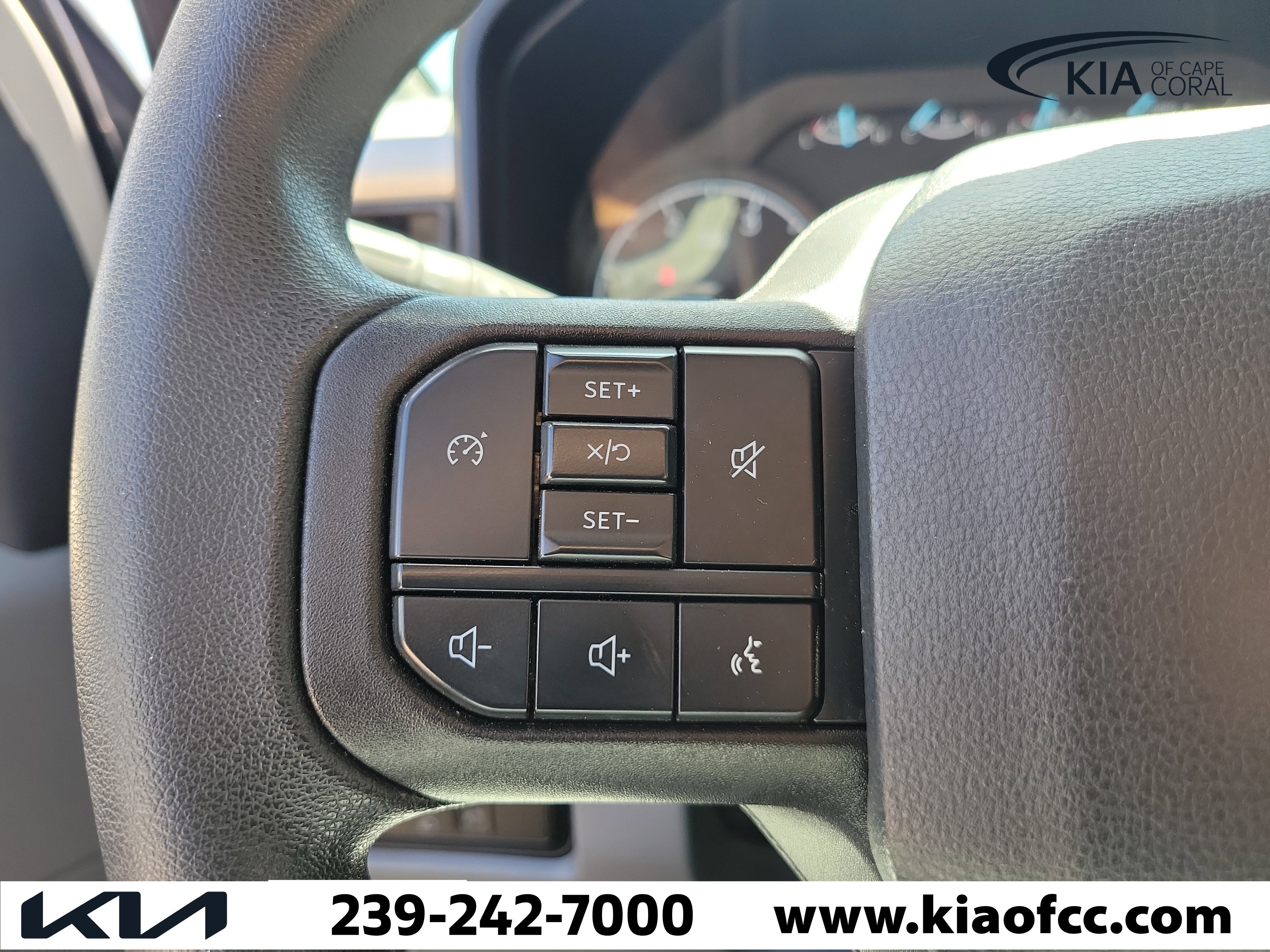 Used 2025 Ford F250 XL AWD/4WD image 25