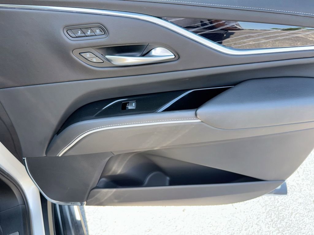 Used 2023 Cadillac Escalade ESV Sport w/ Touring Package RWD image 32