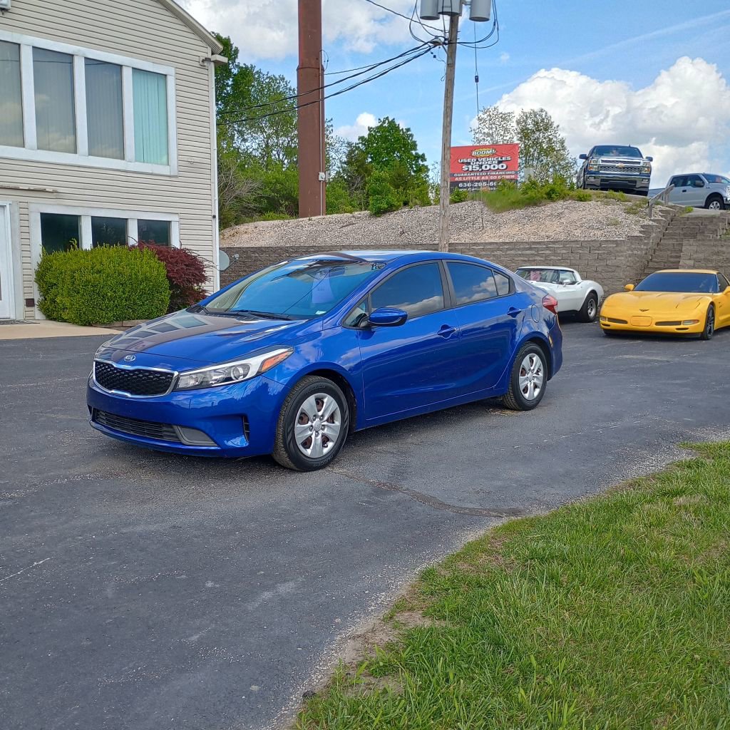Used 2017 Kia Forte LX FWD image 1