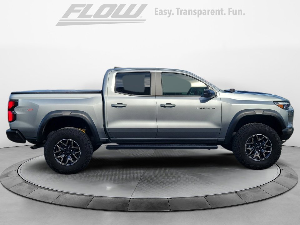Used 2024 Chevrolet Colorado ZR2 w/ ZR2 Convenience Package III image 10